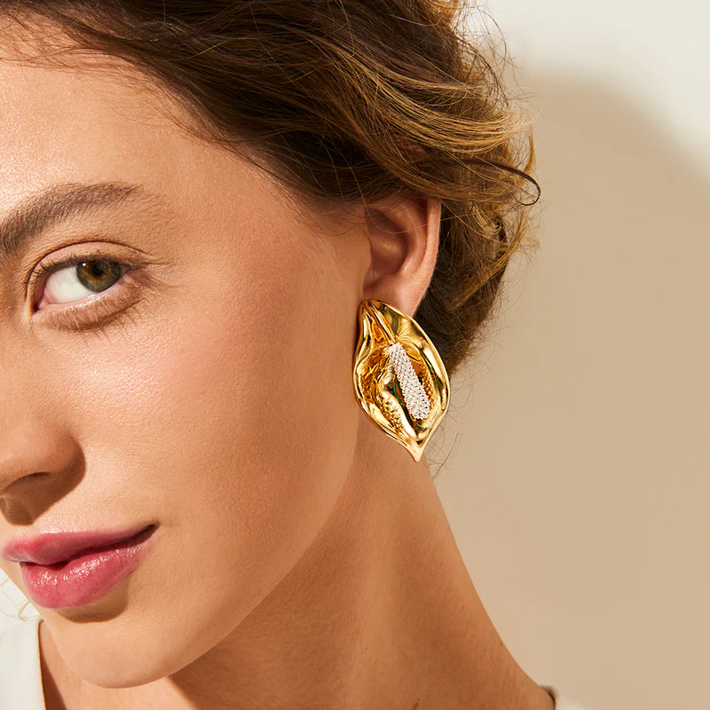 Lirio da Paz Earring
