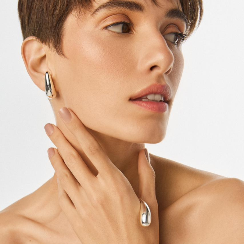 Sereno Earhook