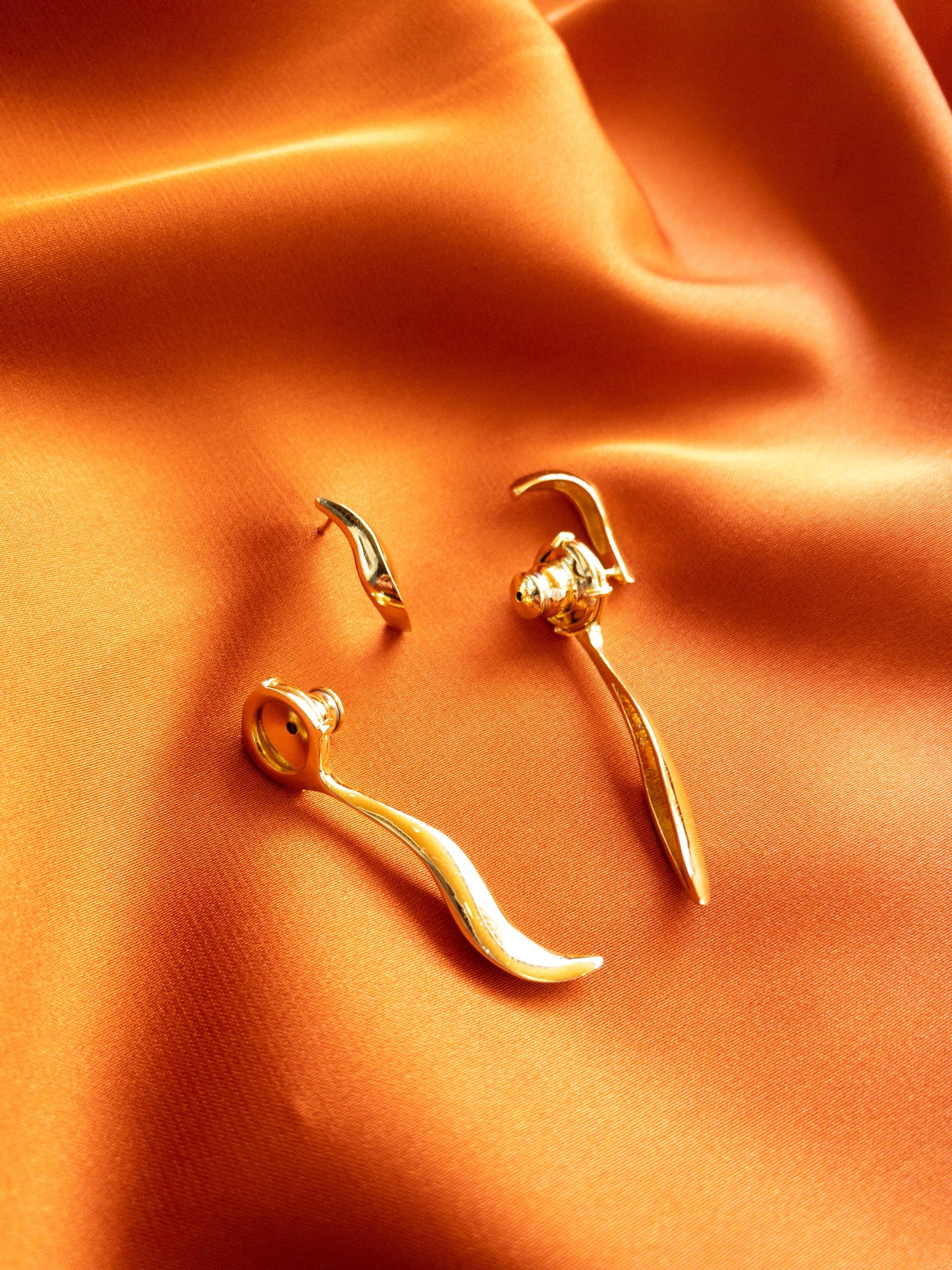 Lume Earring